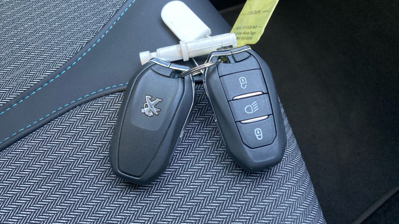 Peugeot 3008 1.6 Hybrid 225 Active Premium+ 5dr e-EAT8 Estate